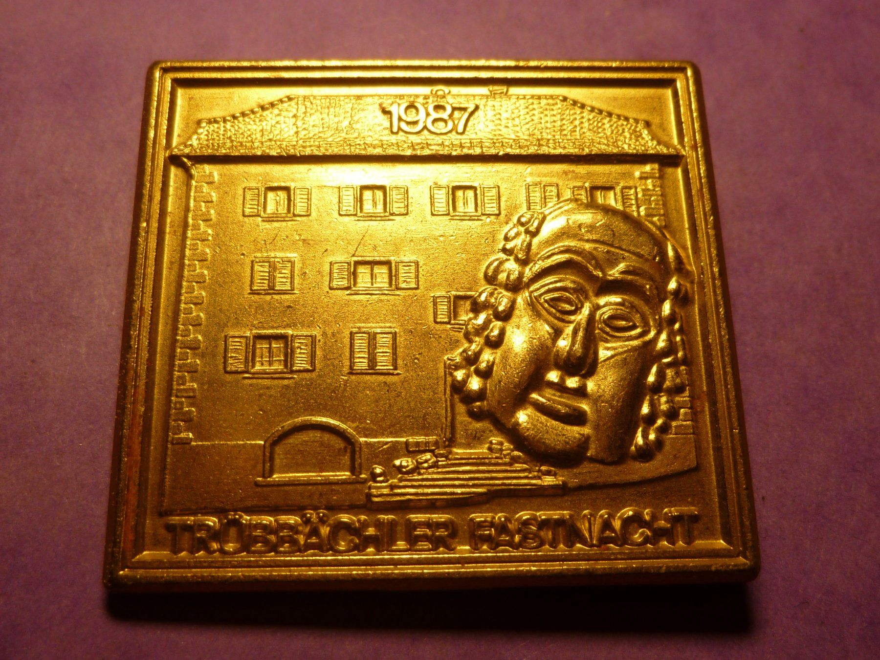 Placchette & Badge: TRÜEBBACH 1987 GOLD – Usato da Ried (Muotathal) venduto da Mandarin02