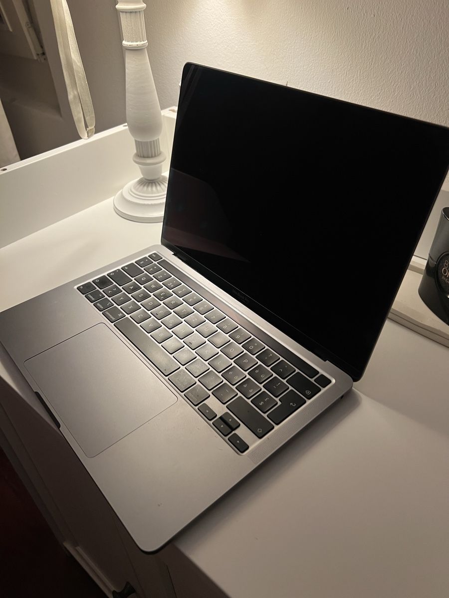 Apple Notebooks: MacBook Pro 2020 – Gebraucht aus Oberrieden von  1