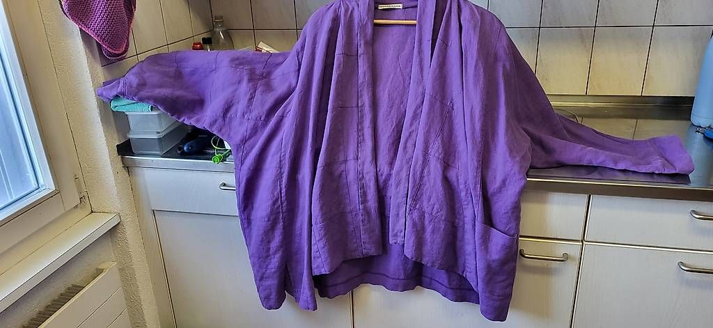 Giacche: Jacke, in Violett, von Donna Carla, Einheitsgrösse, – Usato da Laupen BE venduto da Ursulam3635 3