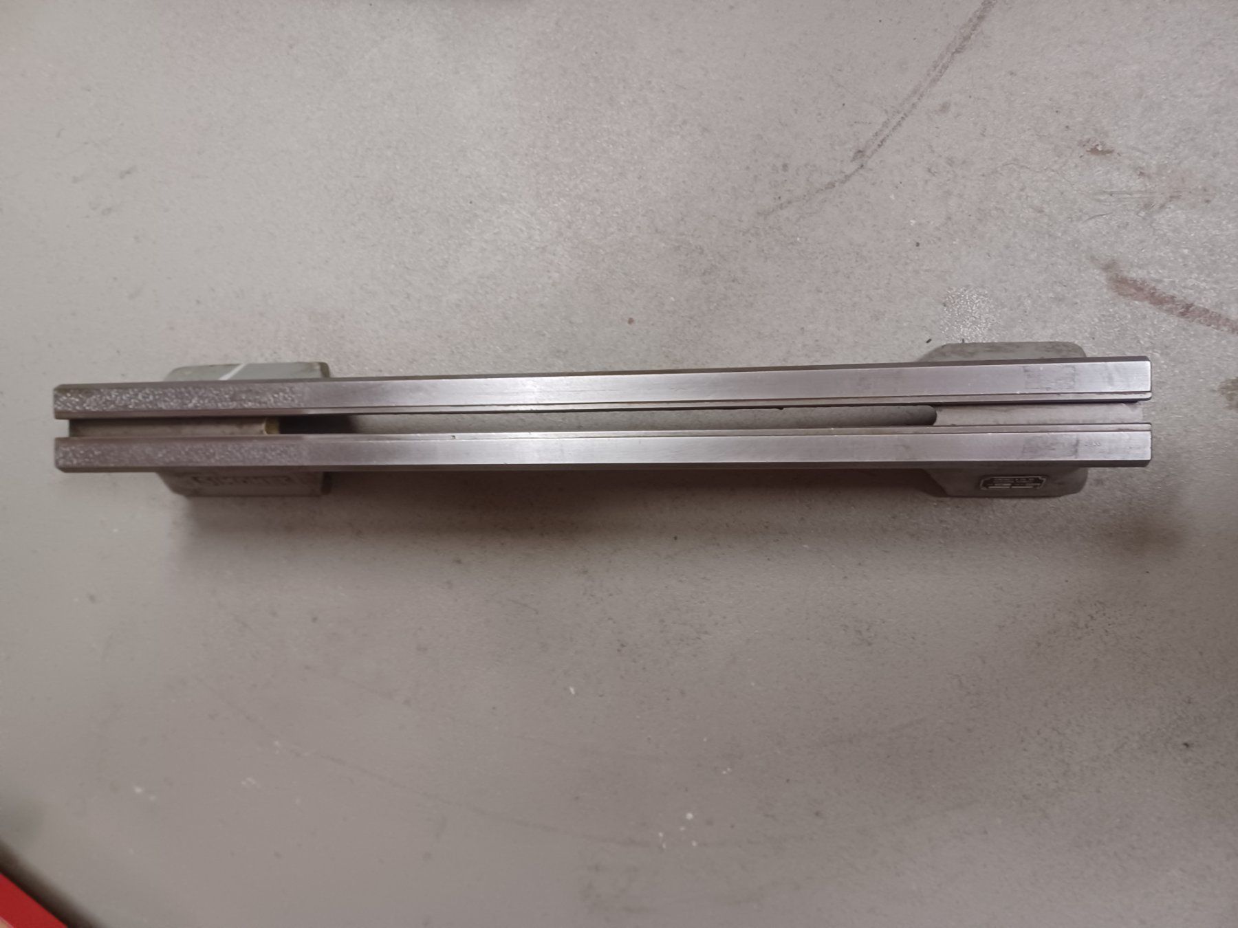 Altro per industria metallurgica: Simonet Drehbank Bett / Wange – Usato da Inwil venduto da jerome03