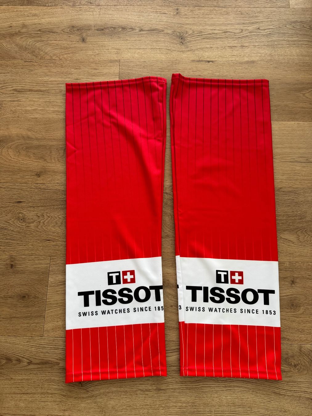 Canottiere & Pantaloni: Original Schweizer Eishockeynatistulpen Grösse +75 – Nuovo (secondo la descrizione) da Cham venduto da Rubt