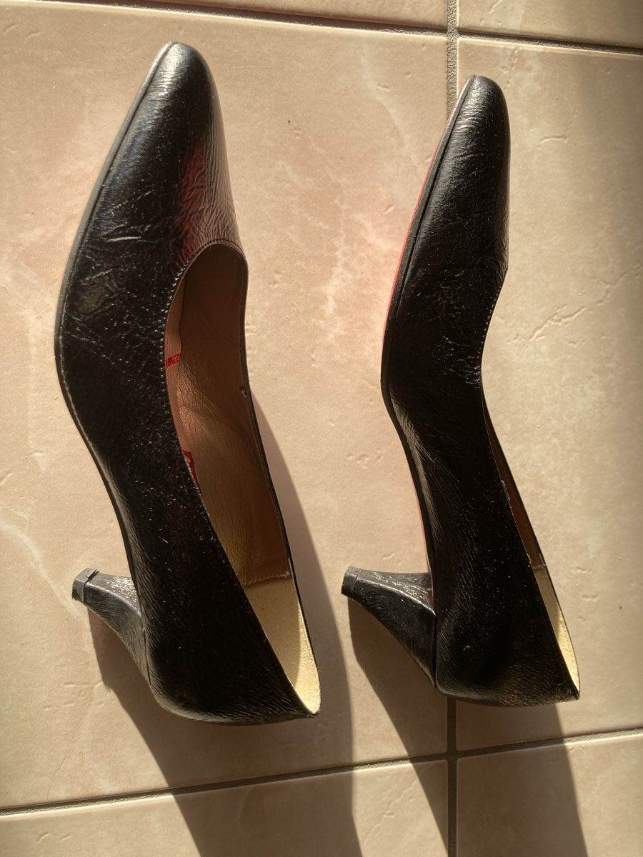 Scarpe da donna: Elegante Joyca Lack-Pumps, schwarz, Gr. 38 – Usato da Vinelz venduto da Viewfinder84 3
