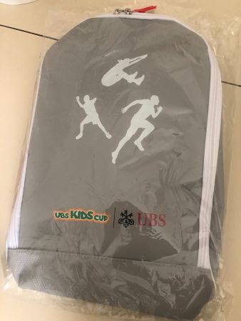 UBS Kids Cup Schuhtasche/Turnschuhtasche Grau, NEU !
