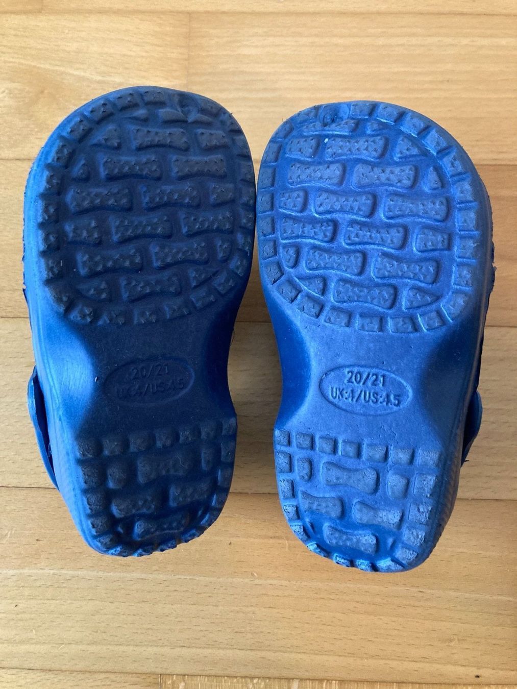 Scarpe da uomo: Clogs blau – Usato da Muttenz venduto da Juvenile33 3