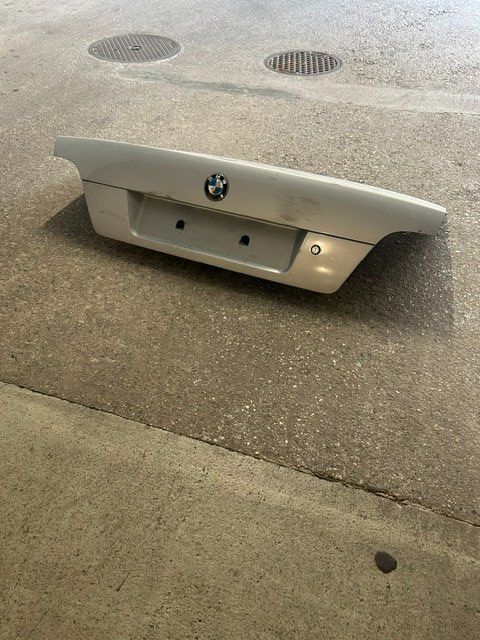 Truhen: Capot coffre BMW e38 – Gebraucht aus Bursins von Mr1968 1