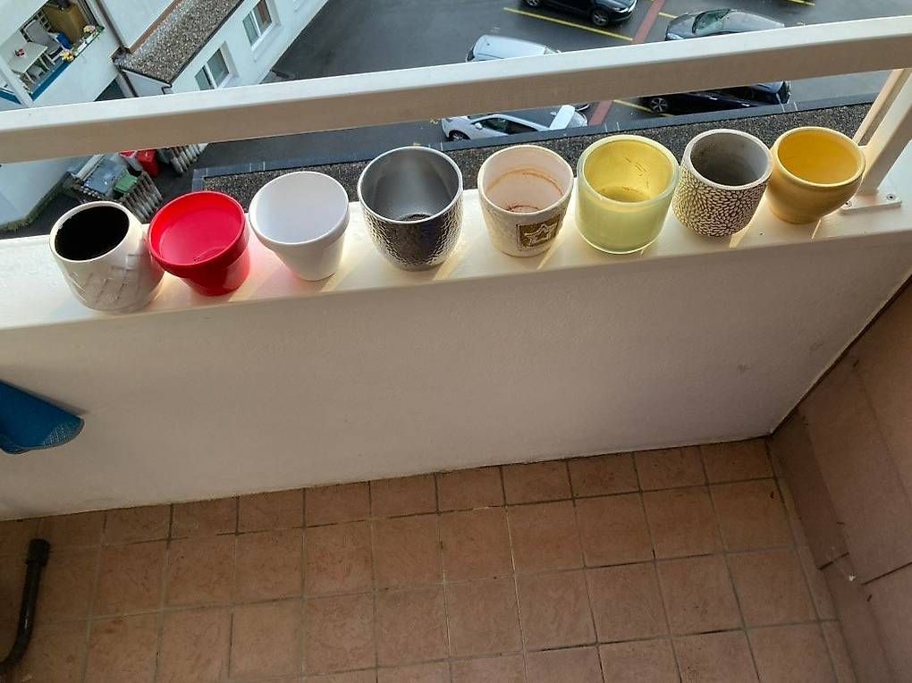 Pots de fleurs: Porzelan Blumentopf farbig – D'occasion à Steinhausen par Atox77 1