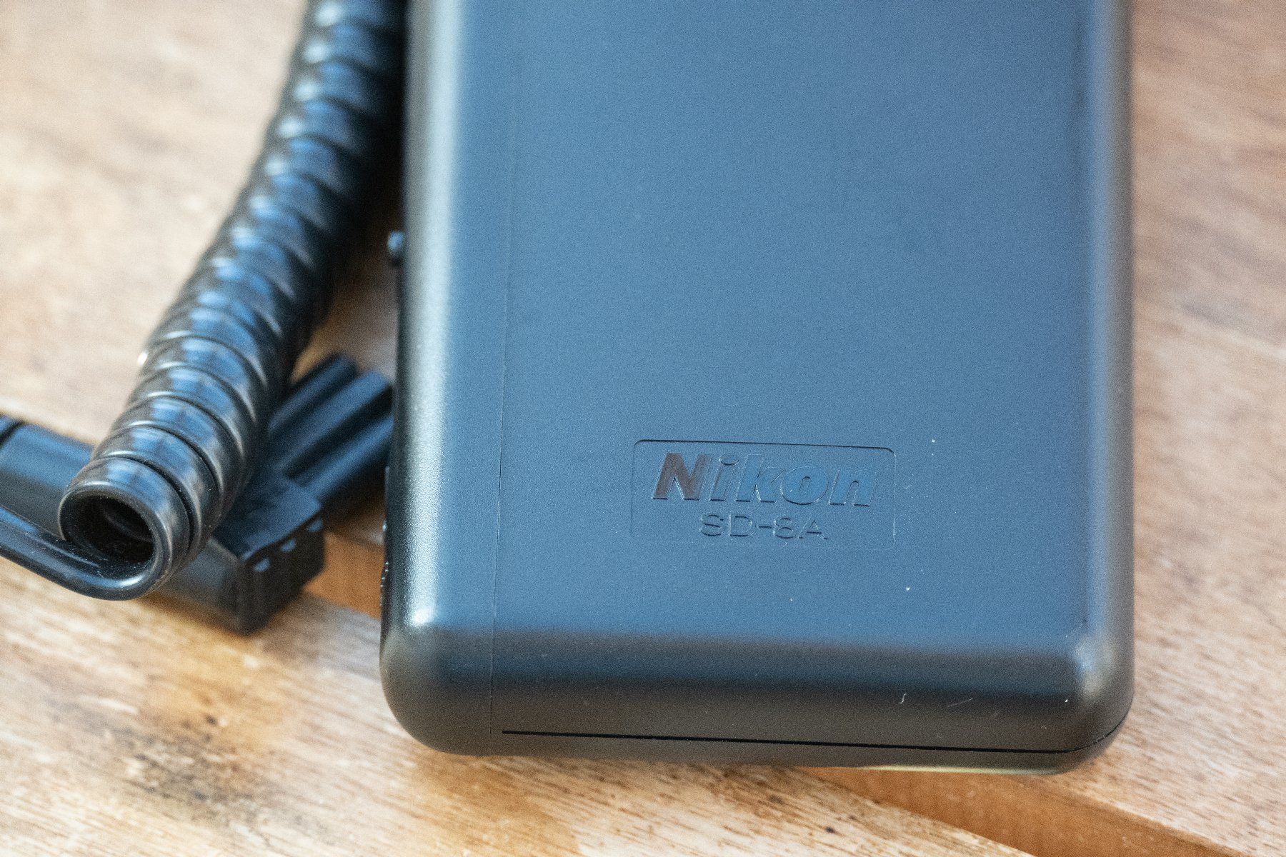 Nikon Batterie: Nikon SD-8A Hochleistungs-Batterieteil – Usato da Disentis/Mustér venduto da meetandgreet