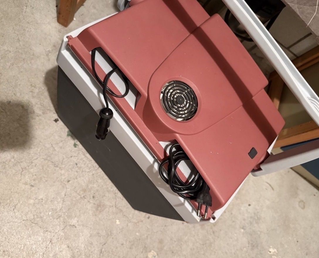 Mobicool Réfrigérateurs et refroidissement: Mobicool Kühlbox 2x gebraucht – D'occasion à Innerberg par Brabus81 1