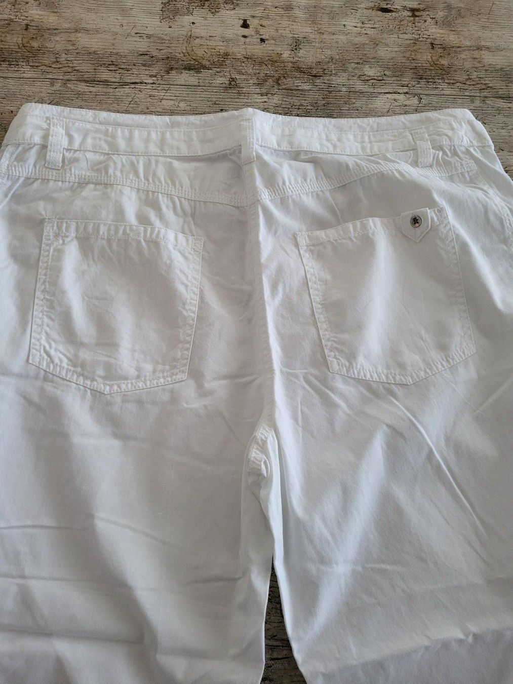 Cecil Pantaloni: 3/4 Sommerhose von Cecil Grösse 36/22 – Usato da Emmenbruecke venduto da Haufis 1