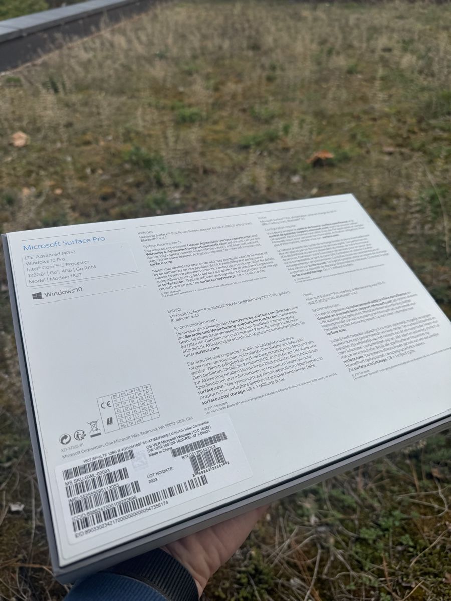 Microsoft Tablet PC: Microsoft Surface Pro – Originalverpackung, Model 1807, LTE  – Usato da Adliswil venduto da Pacifoll 1