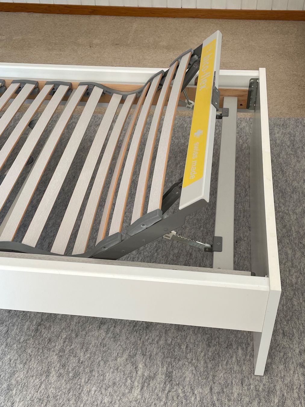 Pfister Betten: Bett, platzsparend – Gebraucht aus Schaffhausen von wunderpraechtig 4