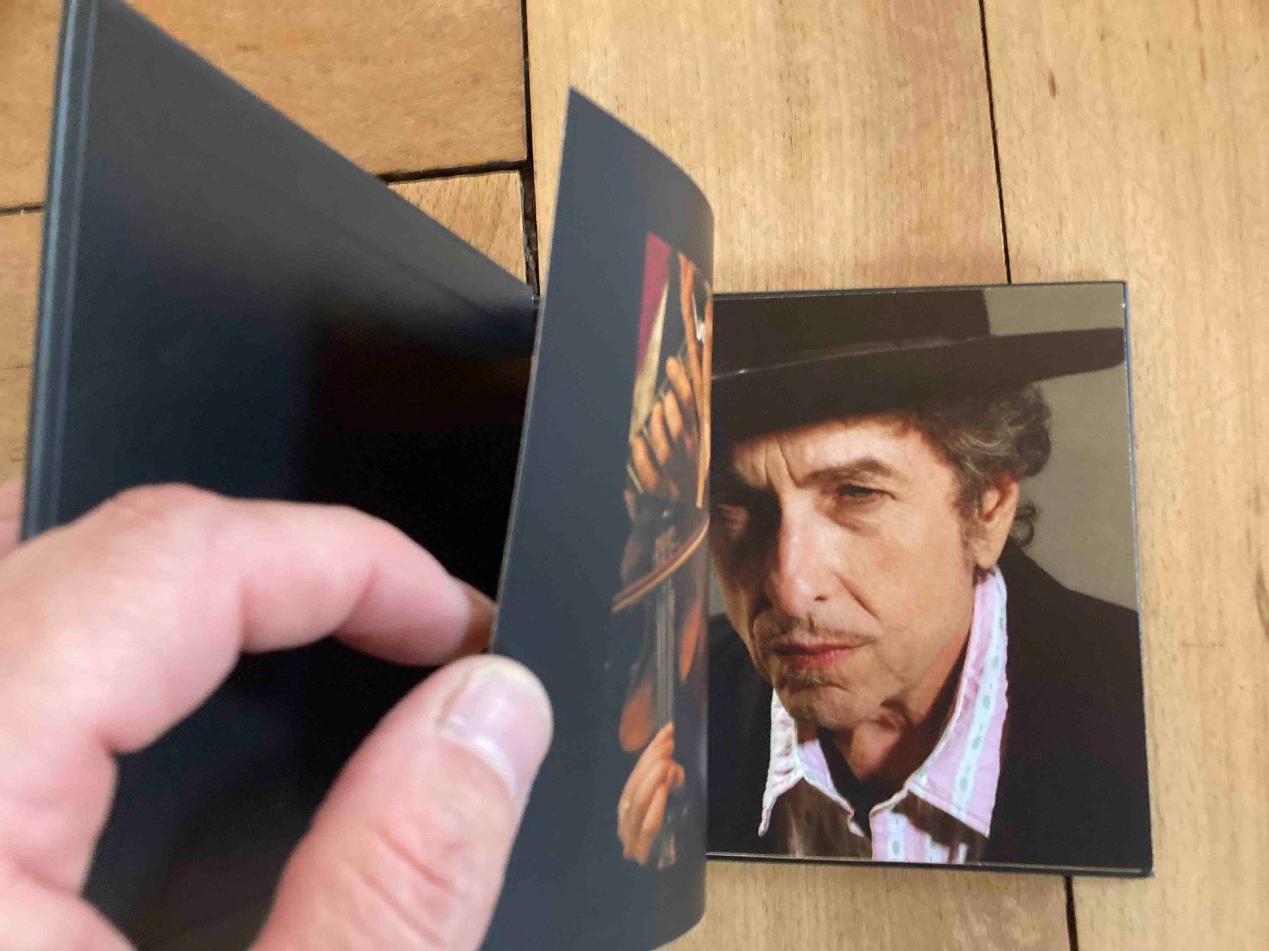 CD: Bob Dylan Modern Times - Digipac + Bonus DVD – Usato da Luzern venduto da Needful_Things 2
