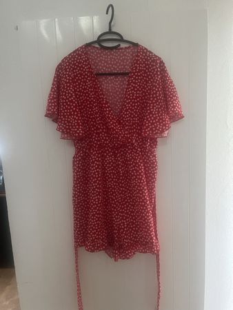 Süsser Sommer Jumpsuit rot mit Blumenmuster Gr. S