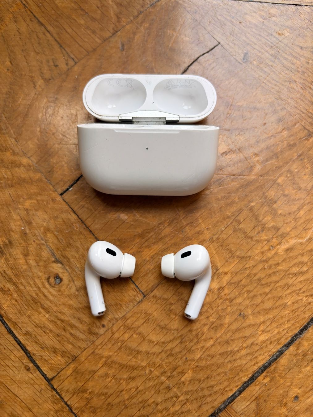 Apple Casques audio: Apple AirPods Pro 2. Generation – D'occasion à Sarnen par Xandi0 1