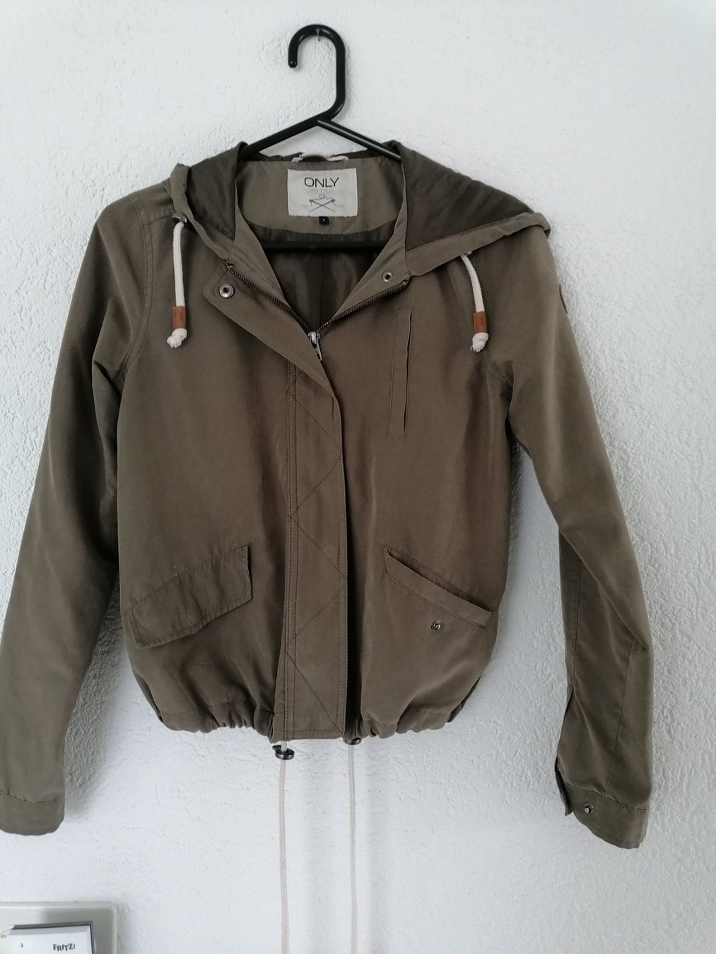 Giacche: Leichte Jacke olive Gr. S – Usato da Gerolfingen venduto da oceanblue