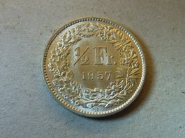 1/2 Fr.  1957  unz. / stgl.