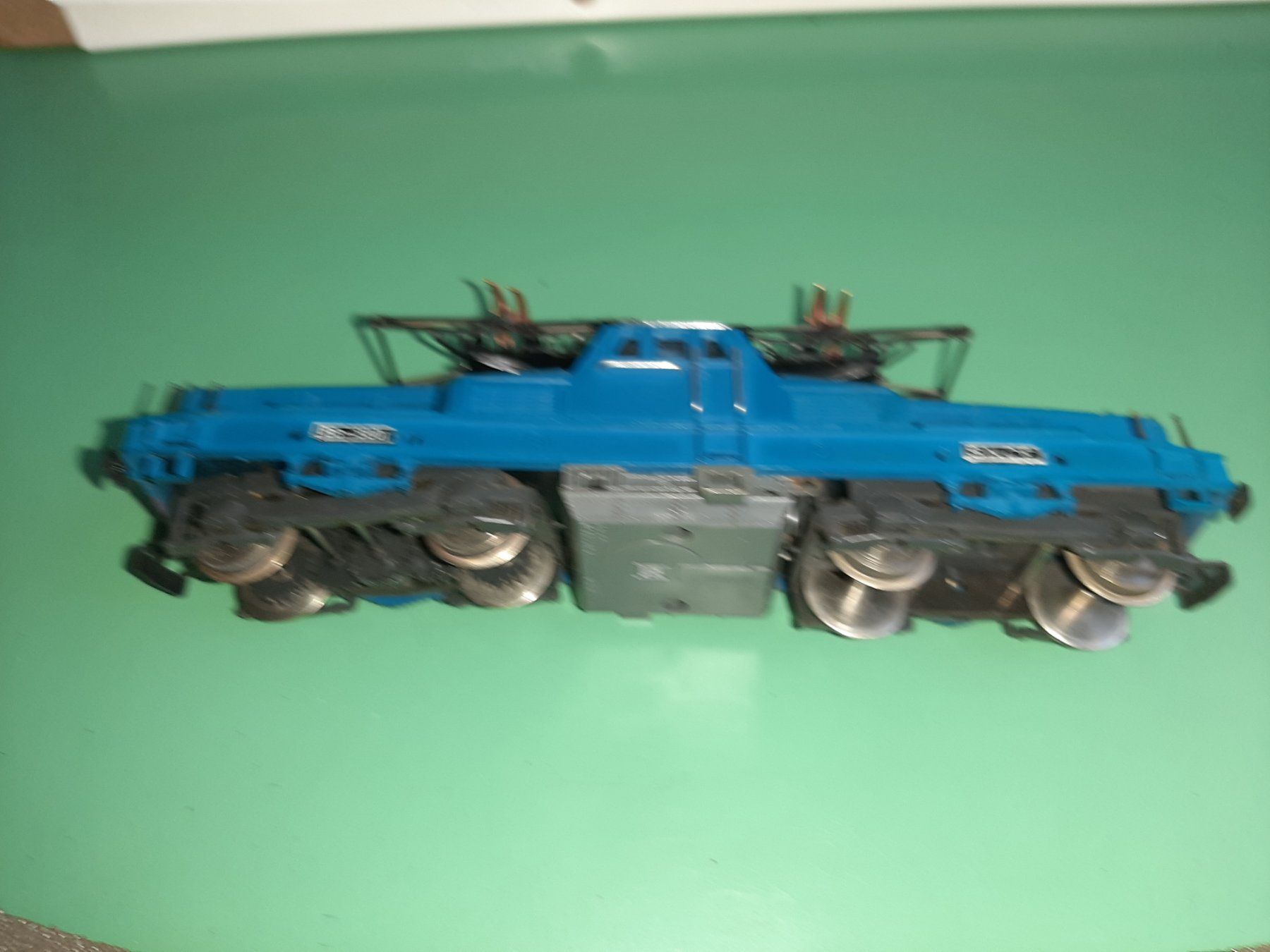 Jouef Modelleisenbahnen: JOUEF BB-13001 – Defekt aus Avully von RIVALIS