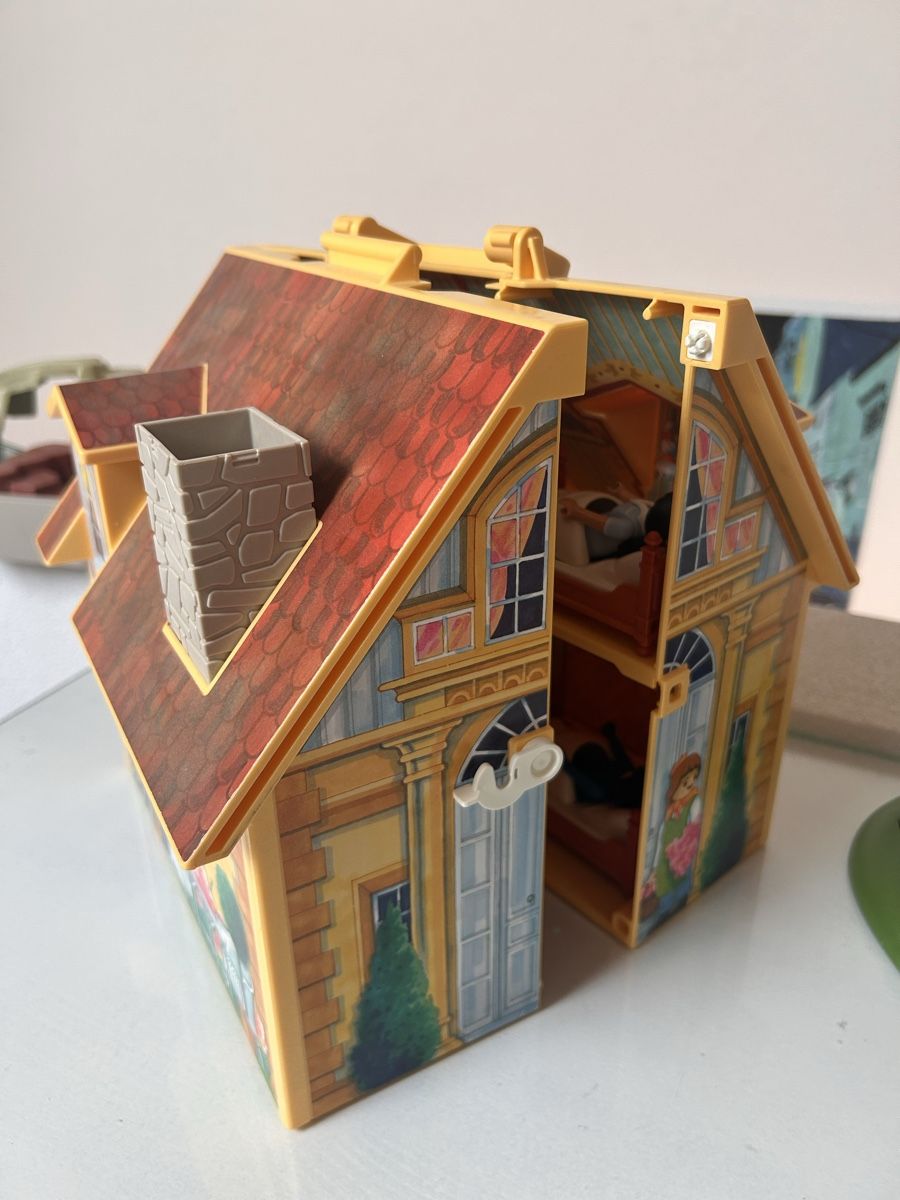 Playmobil Giocattoli: Playmobil Haus mit Einrichtung – Usato da Bern venduto da NILES8575