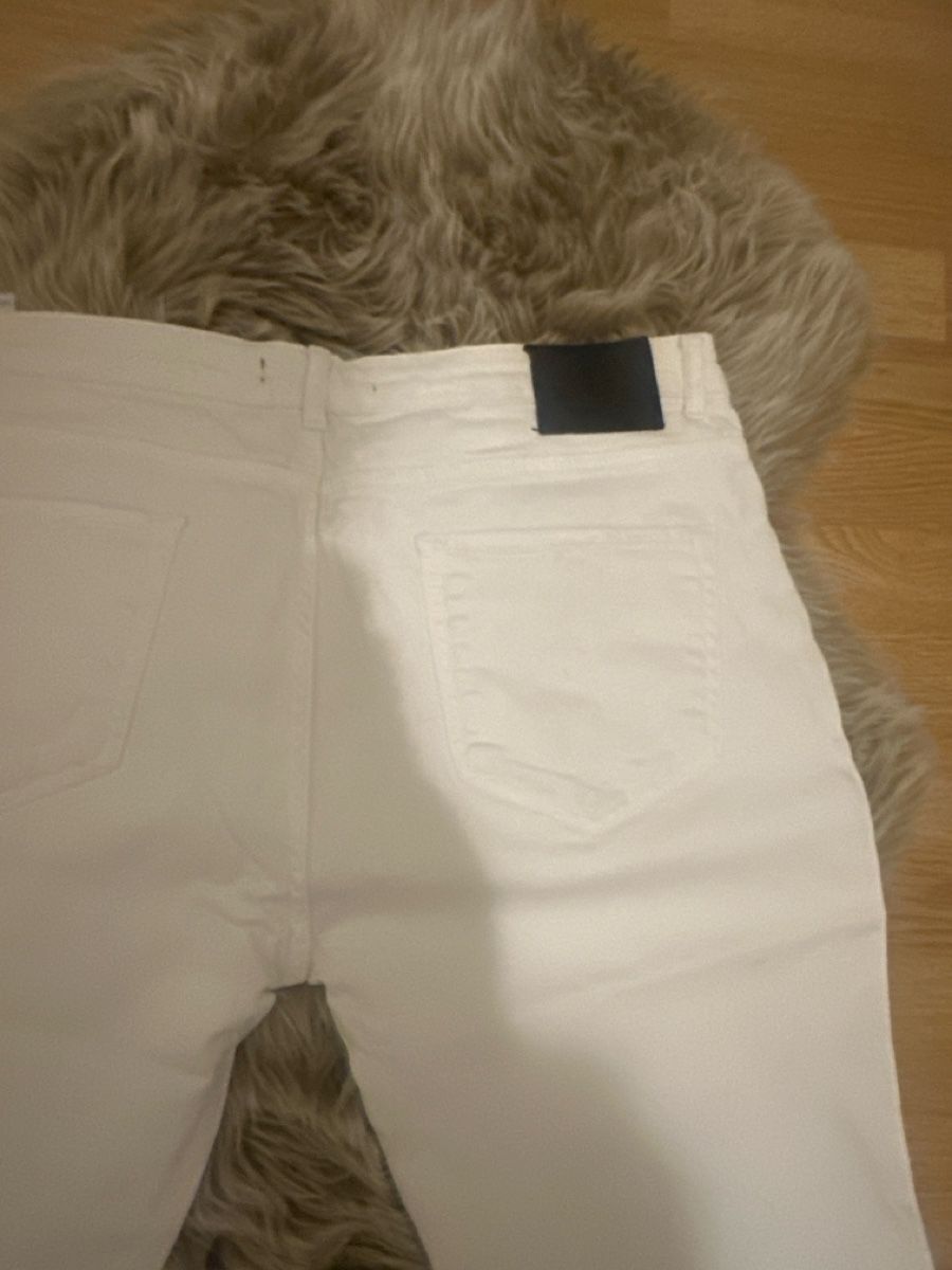 Pantalons: Weisse Sommerjeans mit coolem Destroyed Look, Gr. 38 – Neuf (Voir description) à Solothurn par Ib1a 4