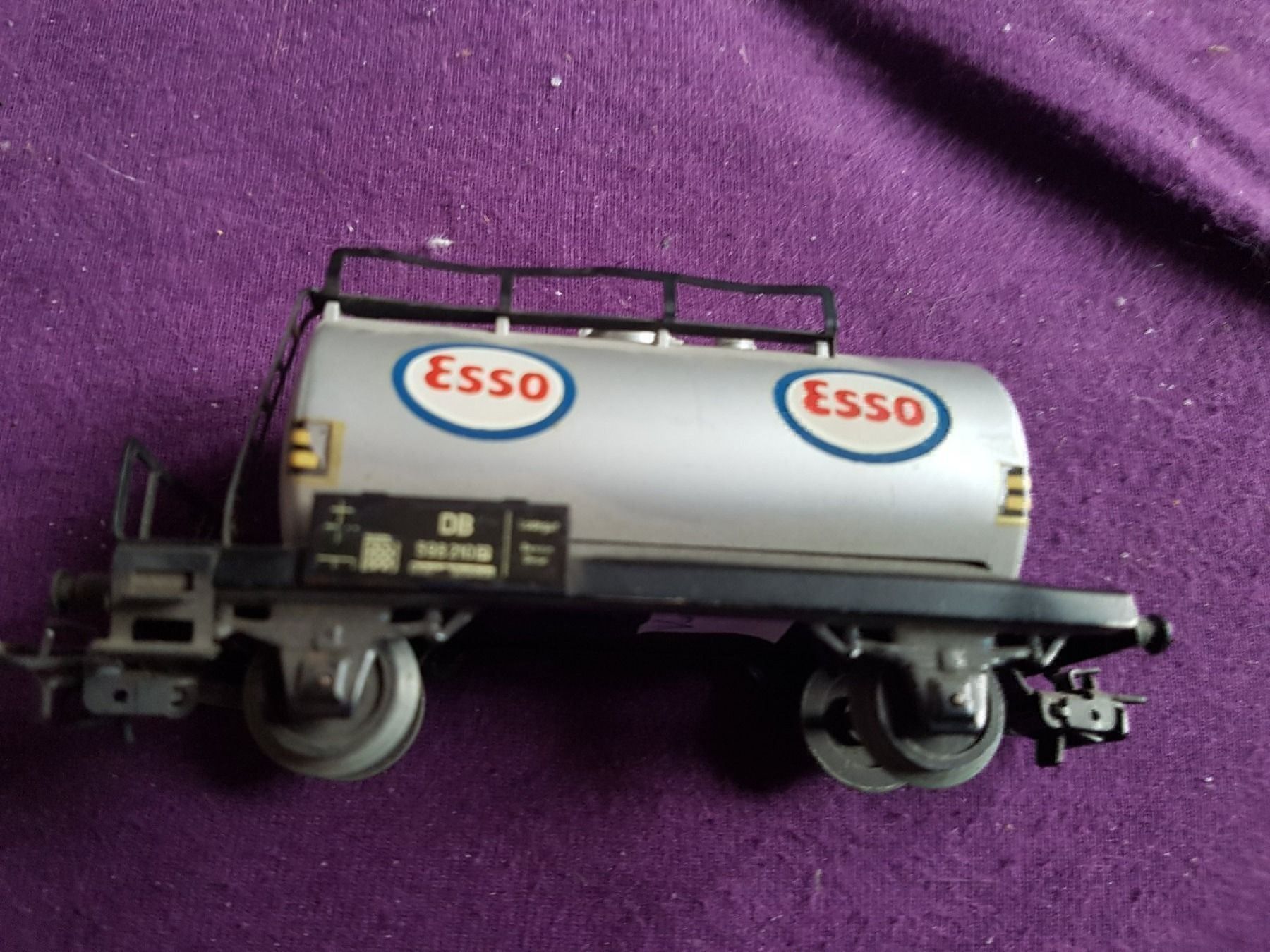 Märklin Trains électriques: Märklin Esso wagen L18 – D'occasion à Schwarzenburg par Flamingo07