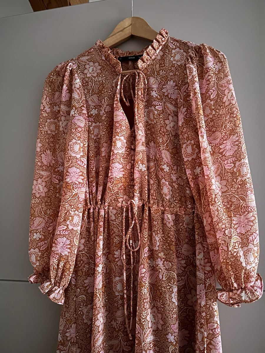 Vestiti: Neues Maxikleid mit Blumenmuster, Grösse 36/S – Nuovo (secondo la descrizione) da Bern venduto da WiederWert 1