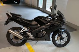 Honda CBR 125R ( nur 3097 Km )
