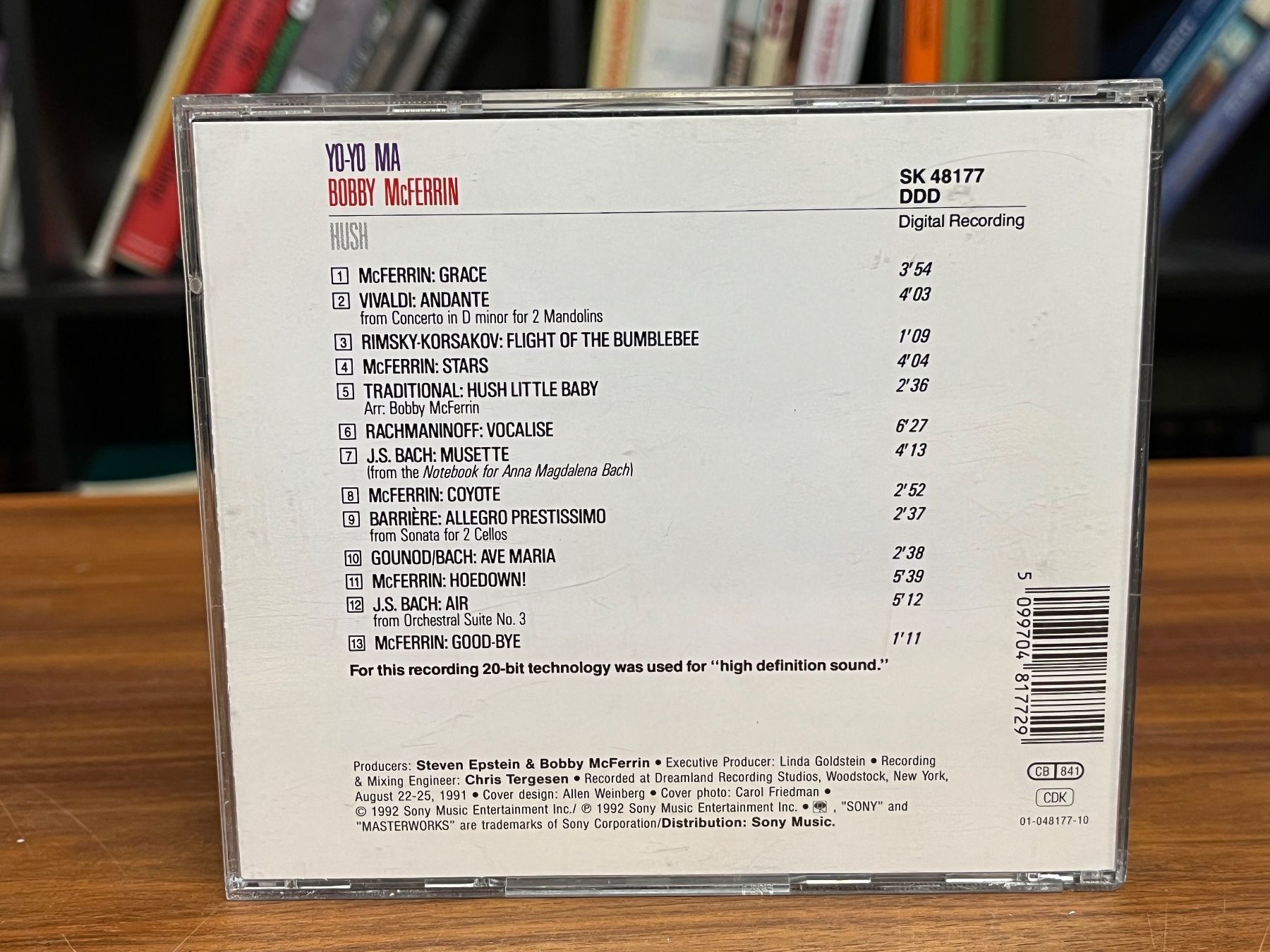 CD: Yo-Yo Ma, Bobby McFerrin - Hush - RA11D – Usato da Küsnacht ZH venduto da Jazztilldawn 1