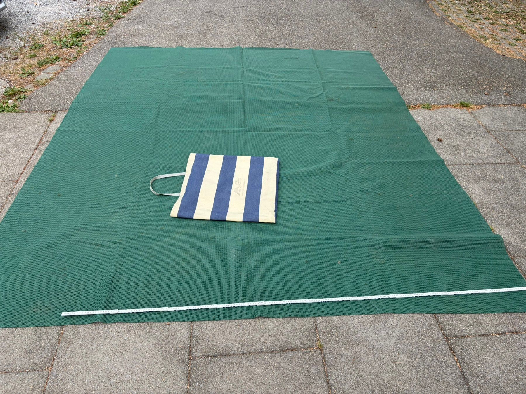 Bodenmatten: Camping Unterlage – Gebraucht aus Schmidrüti von chr_7b2p
