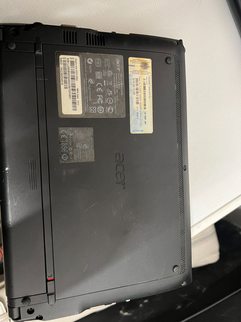 Acer Notebooks: Acer Aspire One D255 Netbook 10" Windows 7 gebraucht – Gebraucht aus Volketswil von Lootington_Post 3