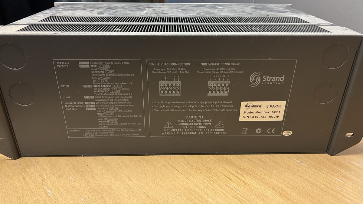 Sistema di controllo: Dimmer Packs, Strand lightning – Usato da Winterthur venduto da Heiri21 3