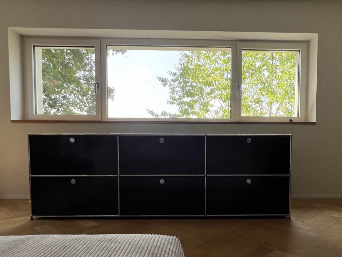 USM Commodes: Schwarzes USM sideboard – D'occasion à Zürich par JUP595