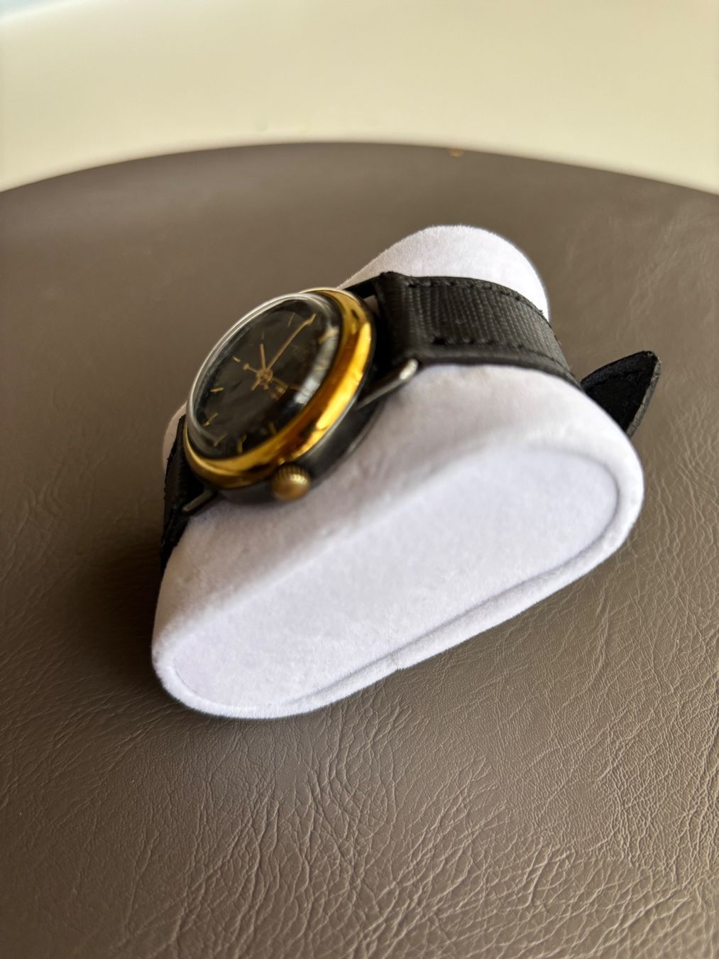Raketa Uhren: Montre Raketa noire et doré – Gebraucht aus Muraz (Collombey) von Ivm_21 1