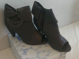 Belle chaussures dame à talon 39