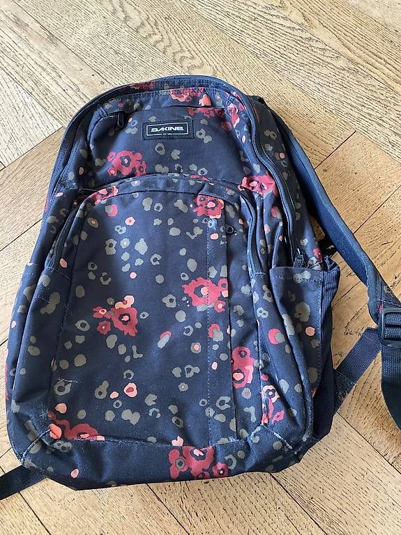 Rucksäcke: DAKINE Rucksack – Neu und originalverpackt aus Zürich von lazzeri