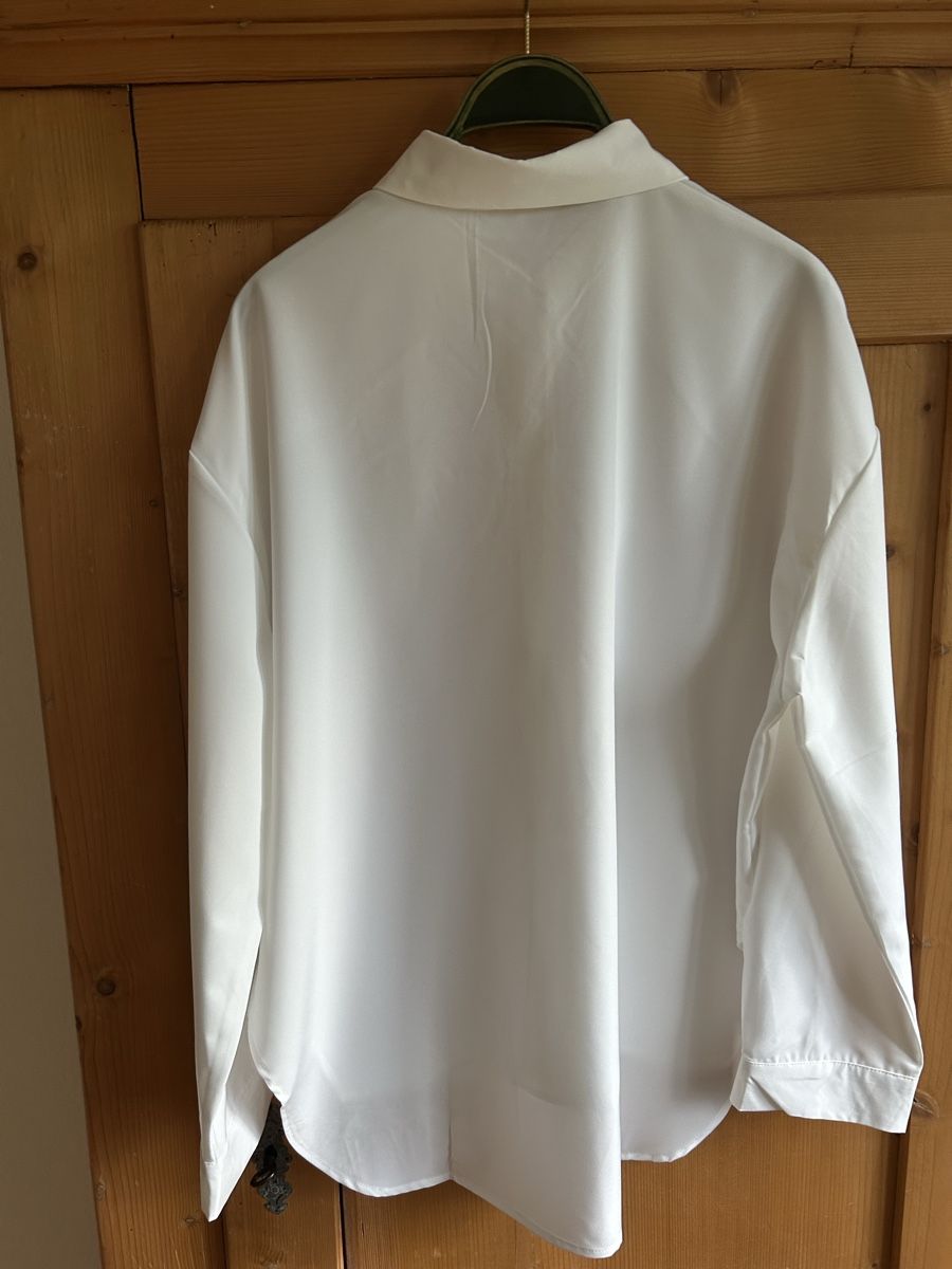 Chemisiers: Bluse neu – Neuf (Voir description) à Richterswil par solisoli5 2