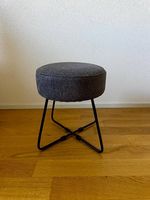 Tabouret bas rembourré gris anthracite  très bon état