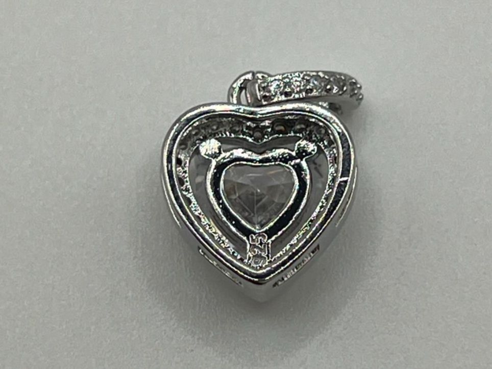 Ohrringe & -stecker: Pendentif cœur en Argent 925 – Gebraucht aus Praz (Vully) von VVSWISS 1