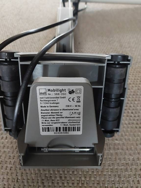 Lampade: Schreibtischlampe des MOLL Systems – Usato da Rotkreuz venduto da BlumeMAK 2