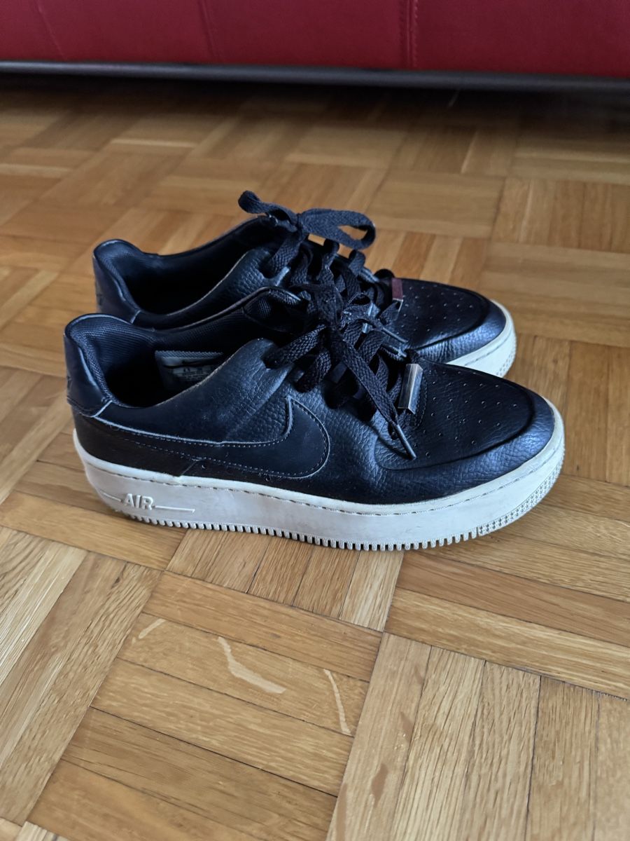 Scarpe da donna: Nike Air force – Usato da Schaffhausen venduto da say_l66j