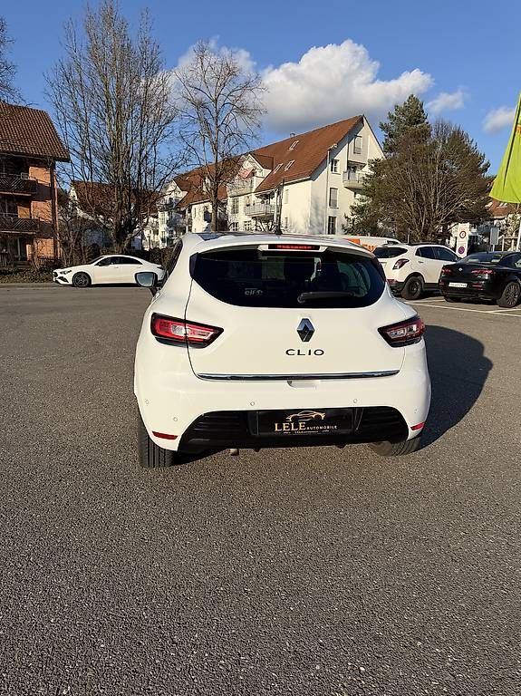 Automobili: Renault Clio 1.2 16V T 90th Anniversary – Usato da Zürich venduto da par_5jn6 2