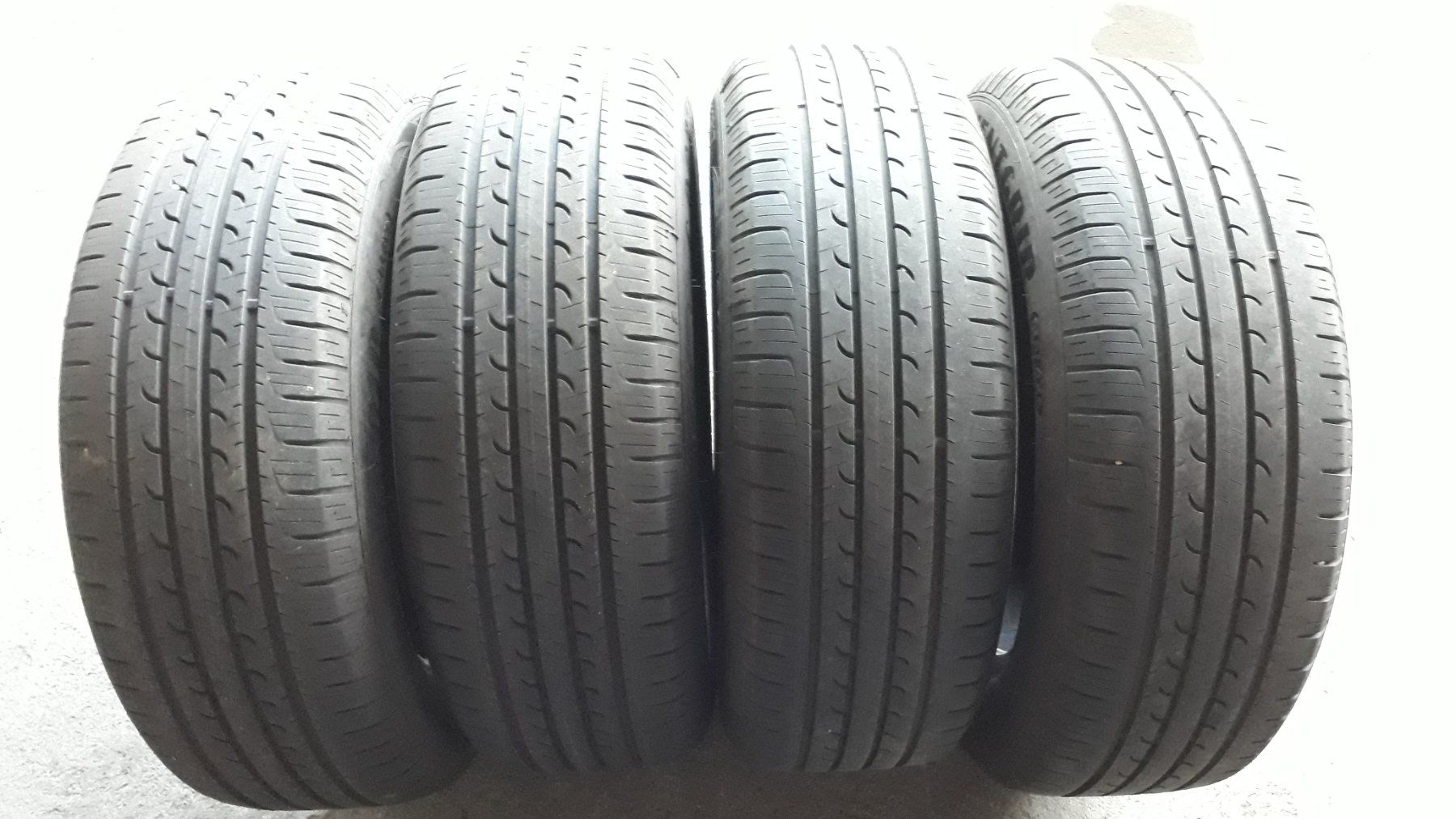 Pneumatici & Ruote complete: Sommerpneu 215/60 17  96  H – Usato da Schmerikon venduto da 1qw2