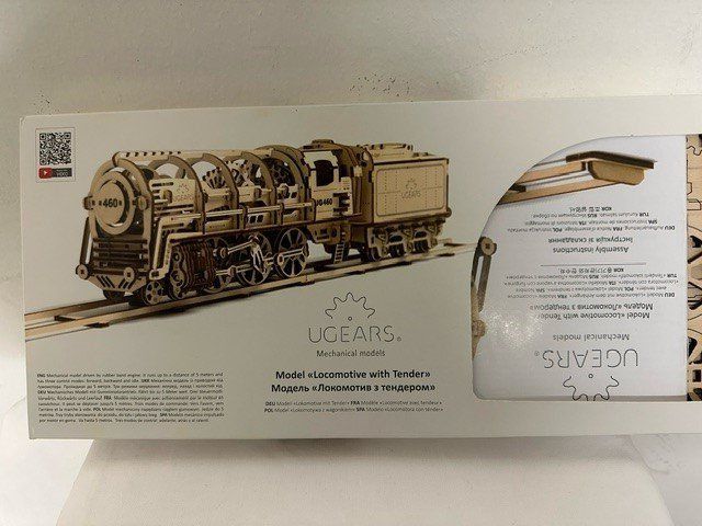 Ugears Kit di modellismo & Modellini statici: UGEARS DAMPFLOKOMOTIVE MIT TENDER – Nuovo e nell'imballaggio originale da Ostermundigen venduto da wini63 3