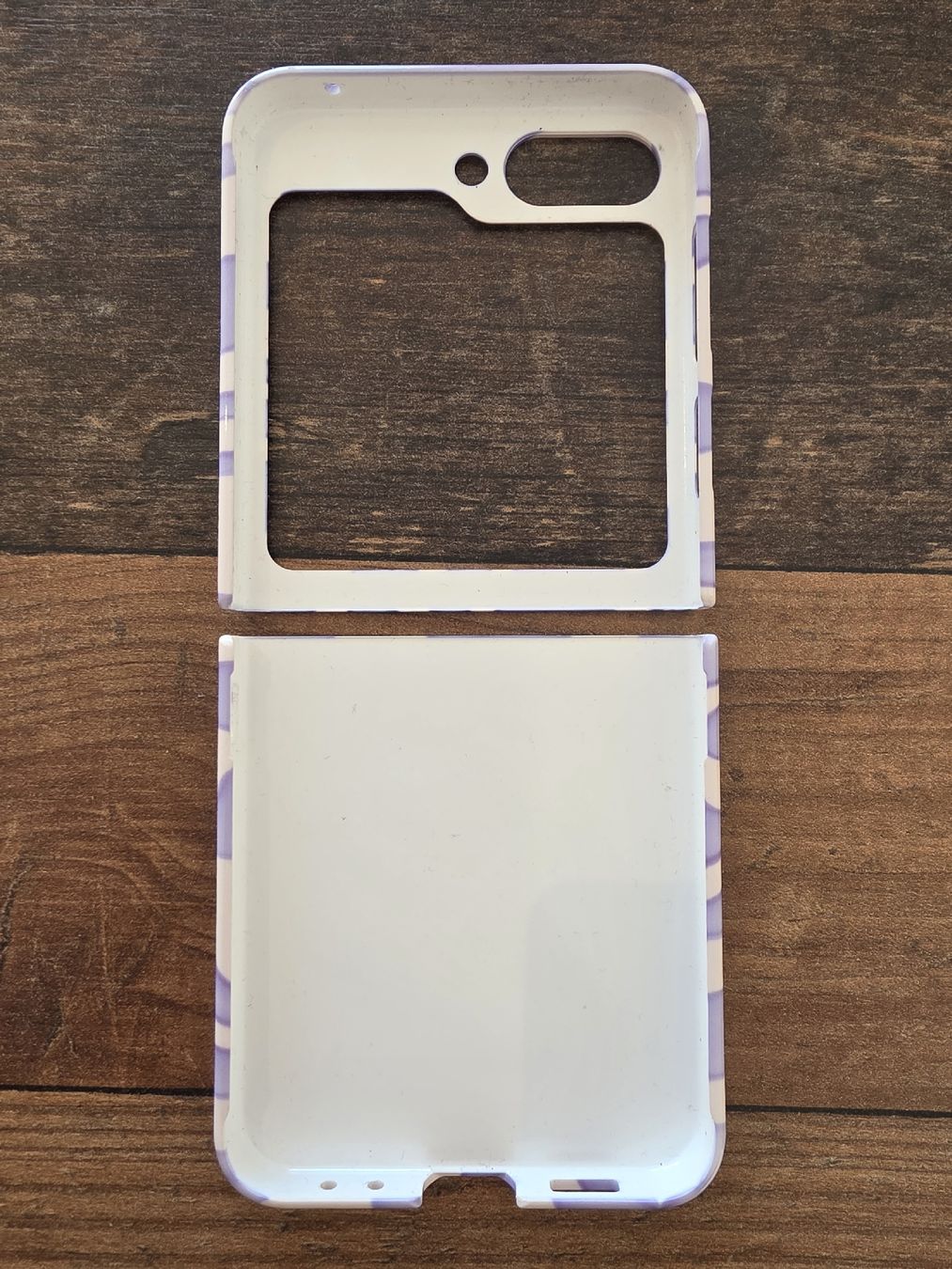 Samsung Telefoni cellulari / Smartphones: Handyhülle Samaung Galaxy Z Flip 5 – Usato da Solothurn venduto da leo_8kdh 1