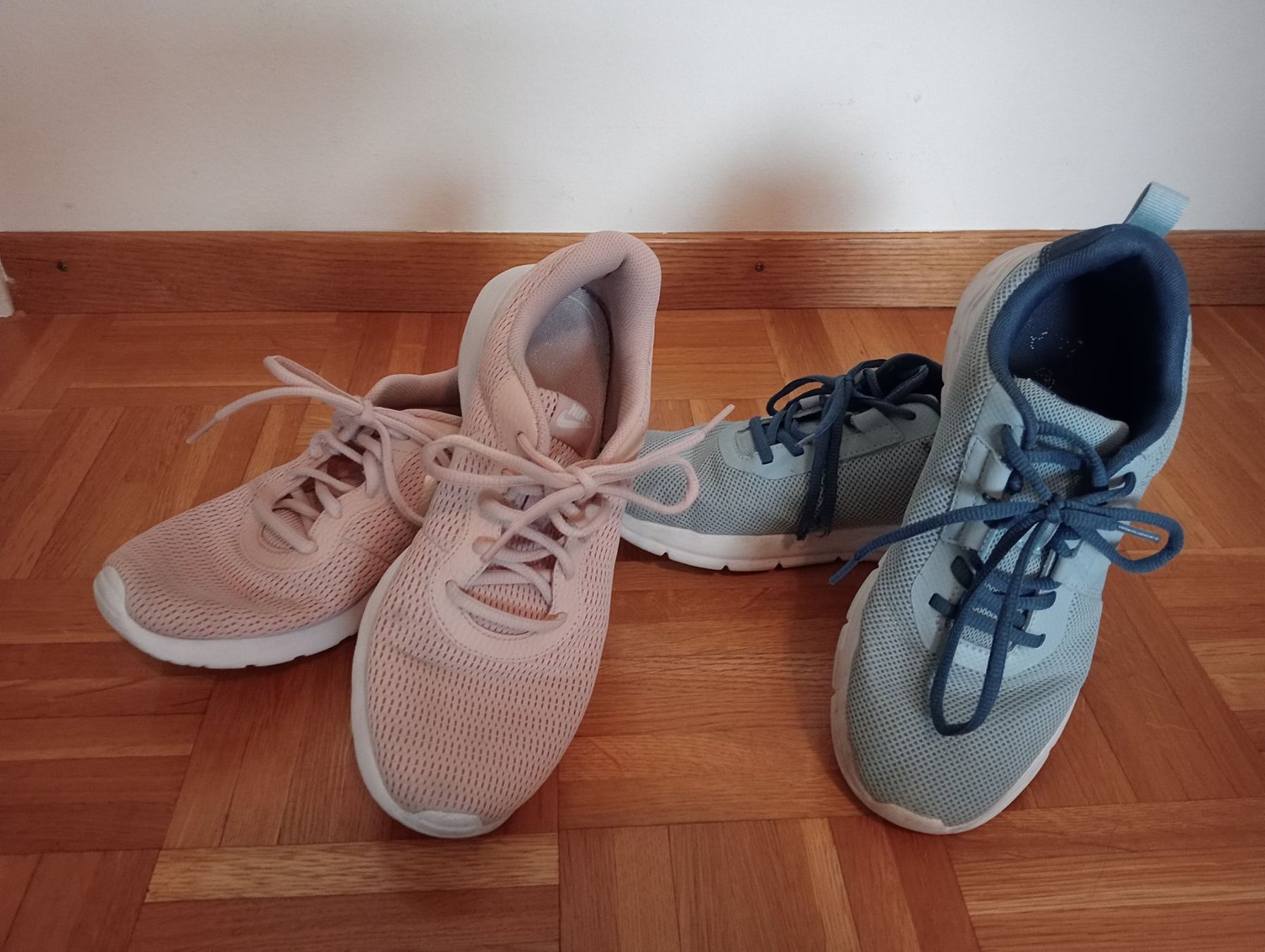 Nike Scarpe da donna: NIKE & Vty Sneaker Gr. 39 – Usato da Rüfenacht BE venduto da anemask