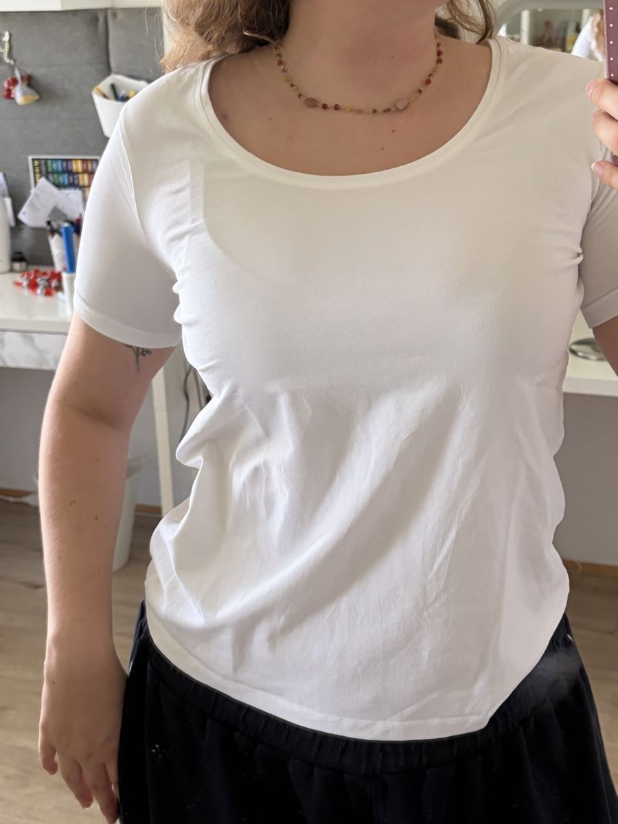 C&A T-shirts: Basic Shirt – D'occasion à Rütihof par liv_k2bp