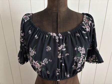 Terranova cropped Blusen Top schwarz mit Blumen - Grösse XS