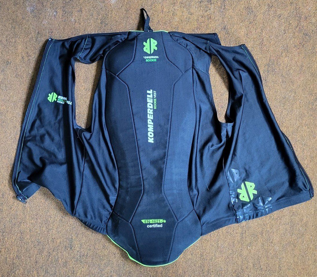 Komperdell Protections: KOMPERDELL Rookie Rückenprotektor Gr. 152 – D'occasion à Frutigen par Sklossner 2