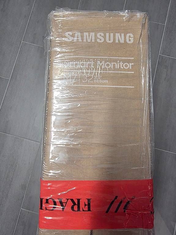 Samsung Monitor: Samsung Smart M7 - M70F Neu und originalverpackt – Nuovo e nell'imballaggio originale da Visp venduto da VIVADUC 4