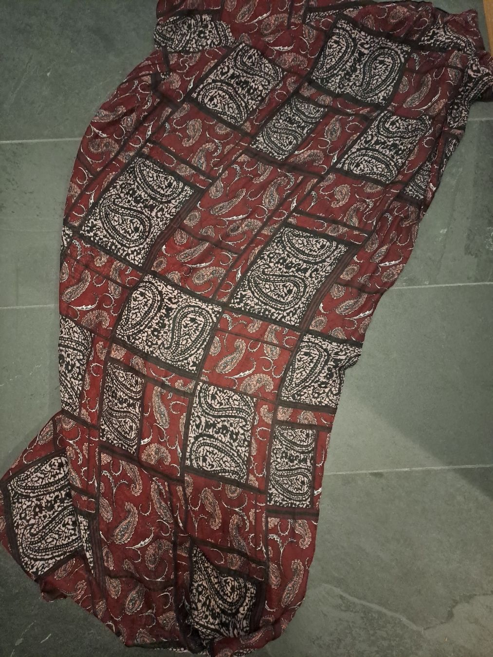 Foulard & Sciarpe: Sommer Schal mit Muster, leicht und luftig, neuwertig – Usato da Münchenbuchsee venduto da Babsique 2