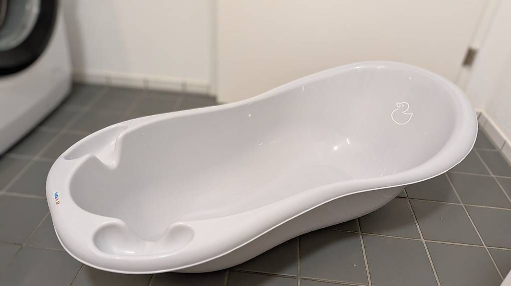Badespass: Babybadewanne – Gebraucht aus Kriens von mar_6wy6